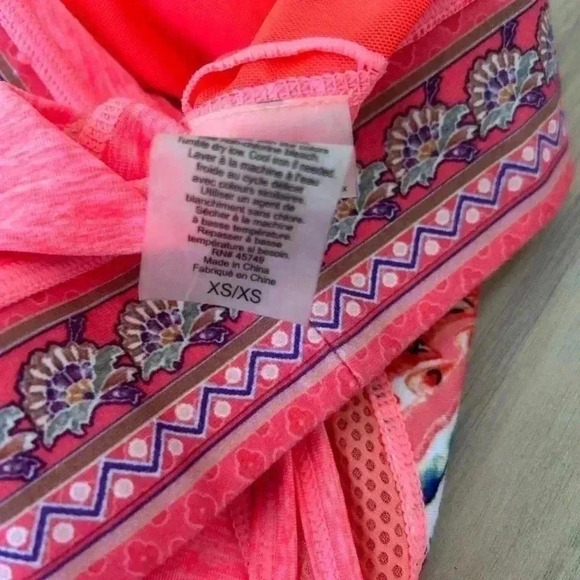 Nanette Lepore Sports Crop Top Play Carousel Sports Bra Coral Pink Racer X Small - Picture 6 of 7